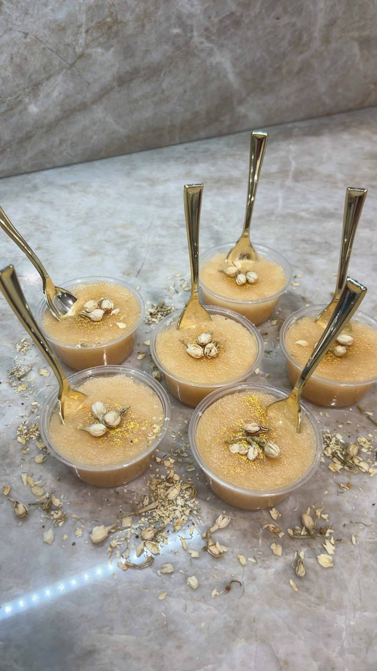 Golden Pineapple Scrub 2pcs